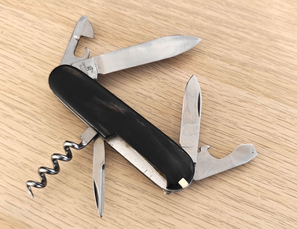 Victorinox Swiss Army Knife Tourist 84mm Horn 1976-1978