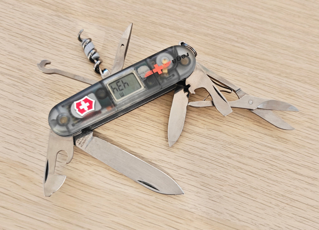Victorinox Swiss Army Knife Altimeter Rega + Pouch