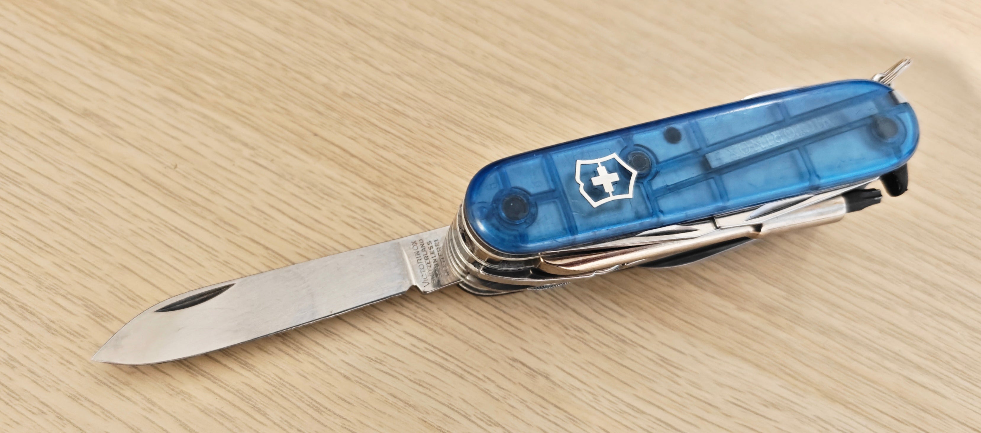 Victorinox Swiss Army Cybertool 41 Sapphire Old Cross + Pouch