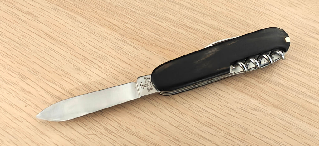 Victorinox Swiss Army Knife Tourist 84mm Horn 1976-1978