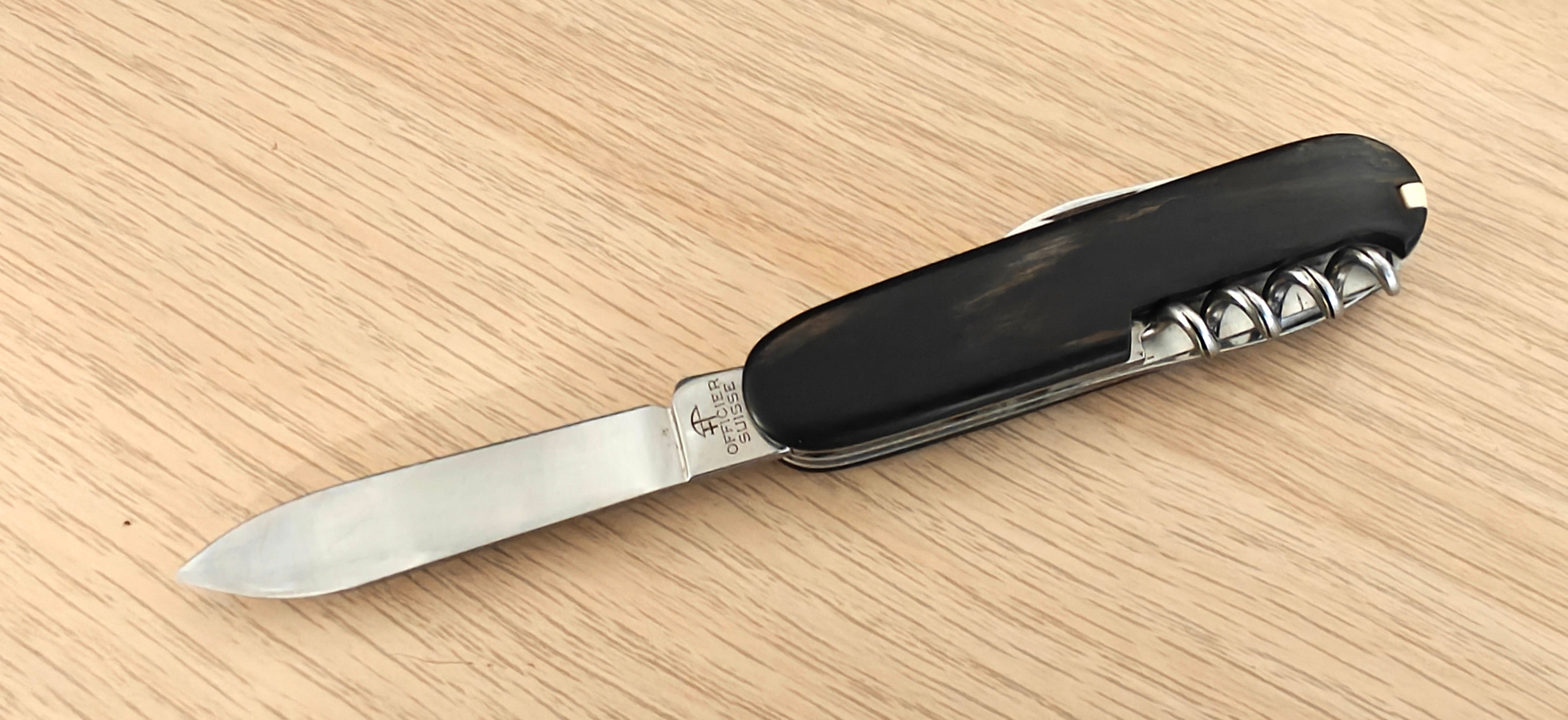 Victorinox Swiss Army Knife Tourist 84mm Horn 1976-1978