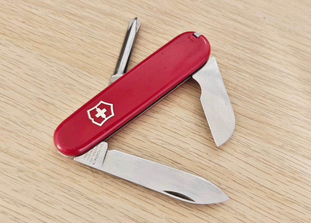 Navaja suiza Victorinox Electrician RadioShack 84mm