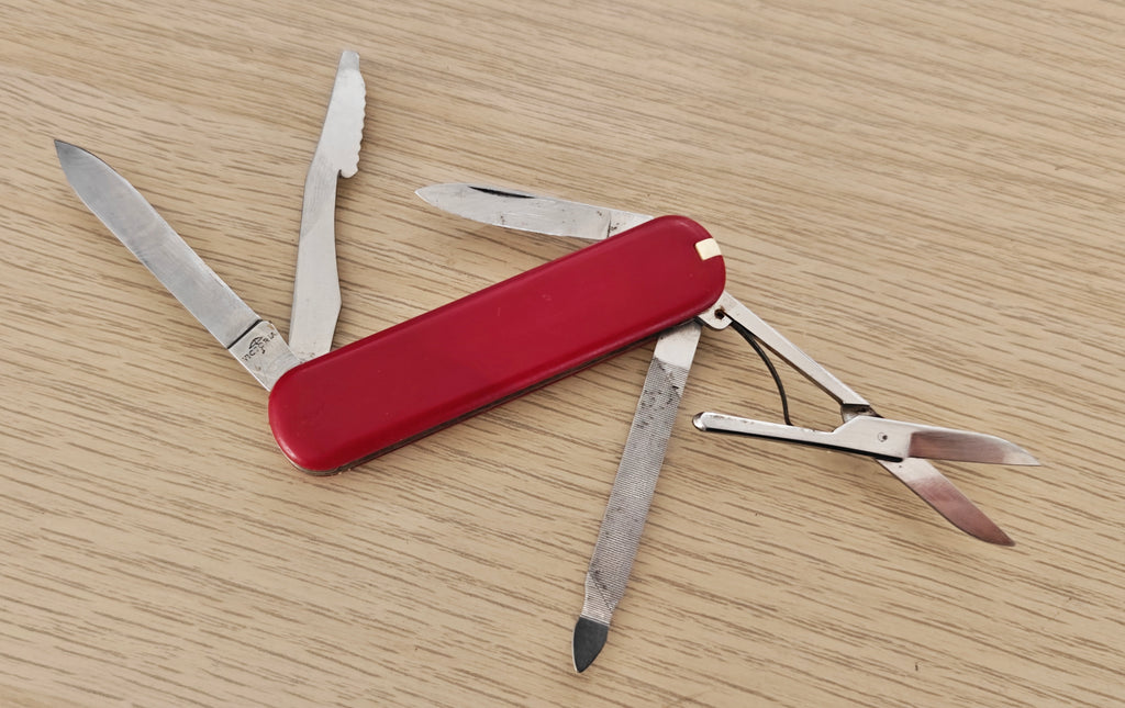 Victorinox Swiss Army Executive 74mm Victoria 1973