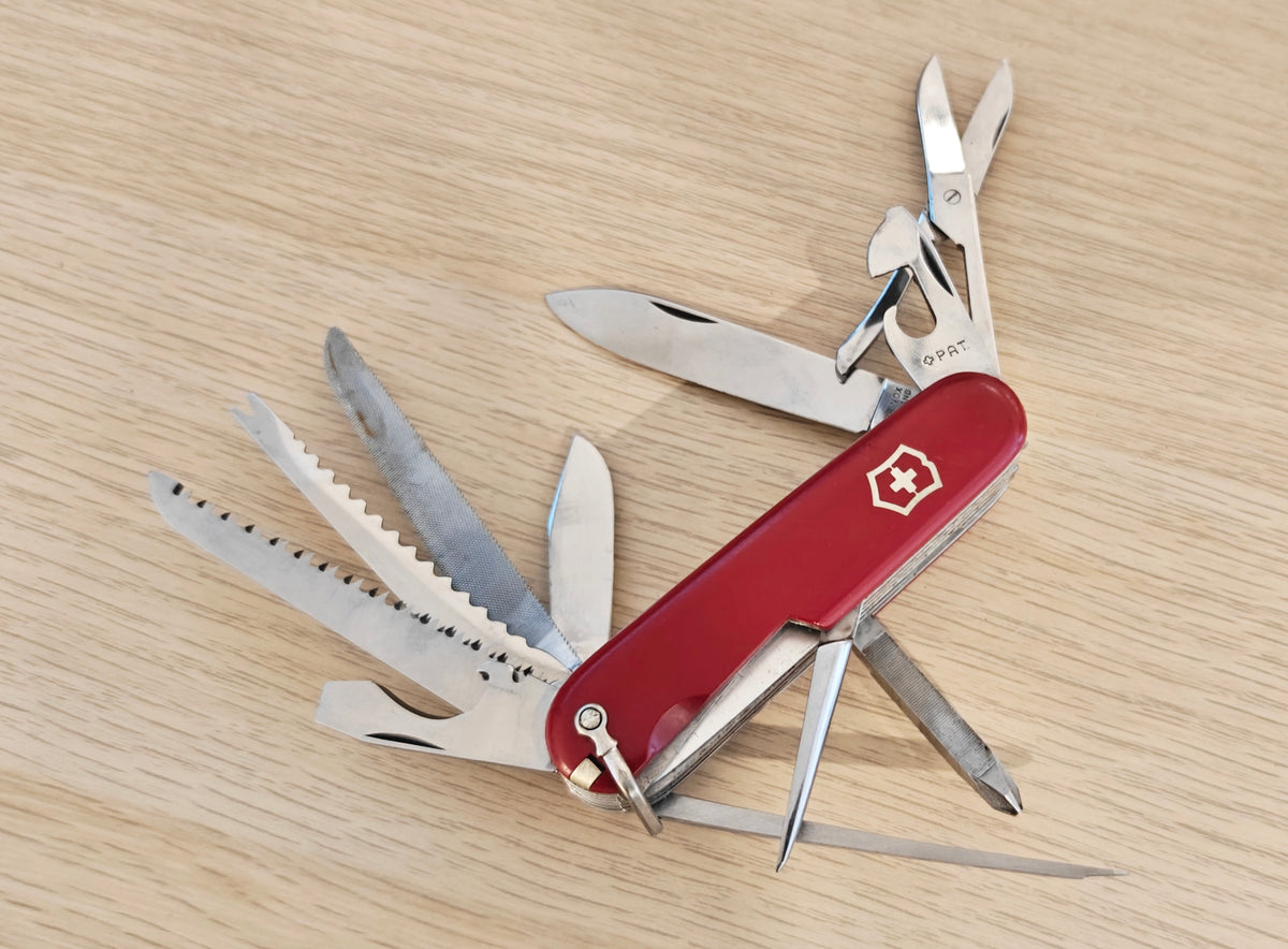 Victorinox Swiss Army Knife Champion B Victoria 1957-1961 Bail