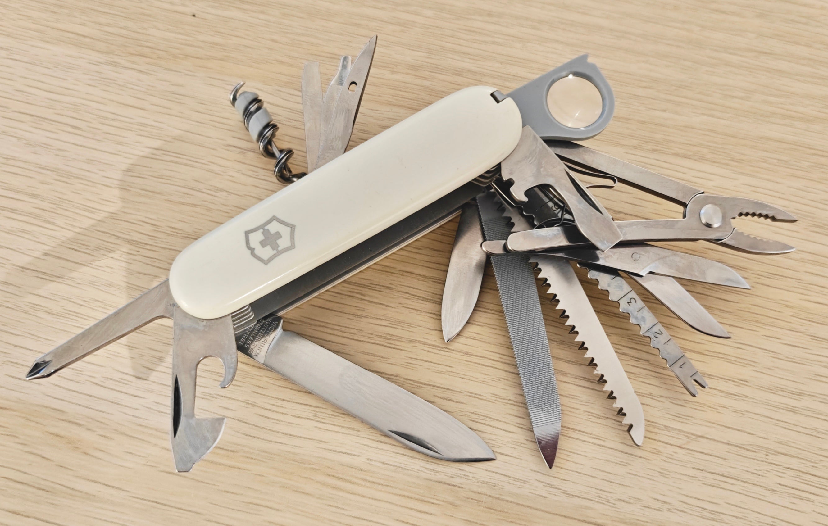 Victorinox Swiss Army Swisschamp White 1986 first generation