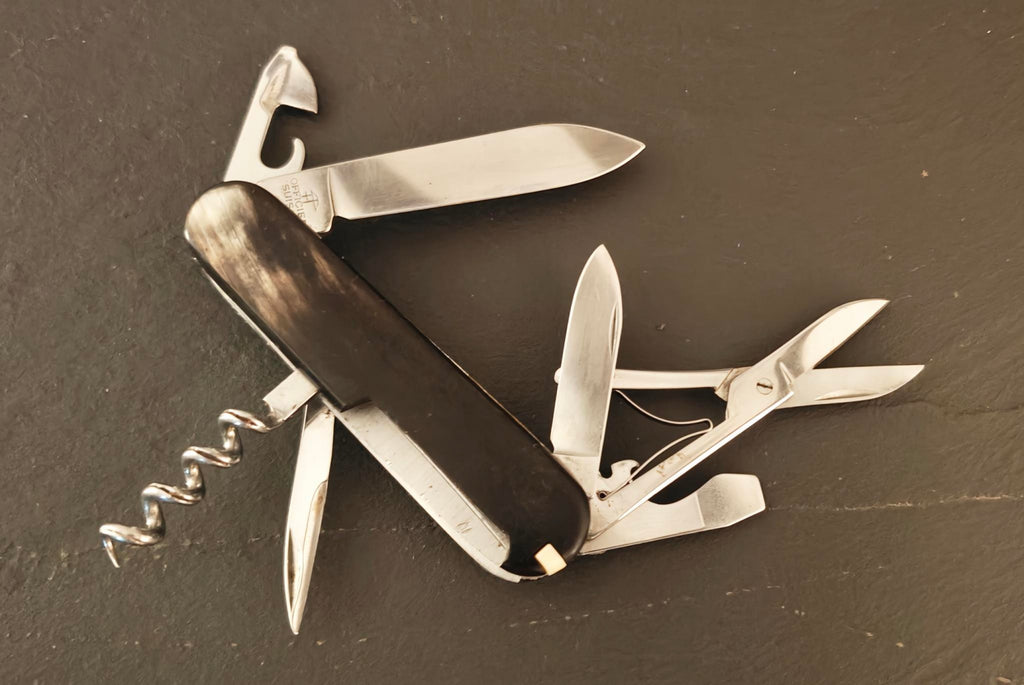 Victorinox Swiss Army Knife Climber Small 84mm 1976-1978 Horn