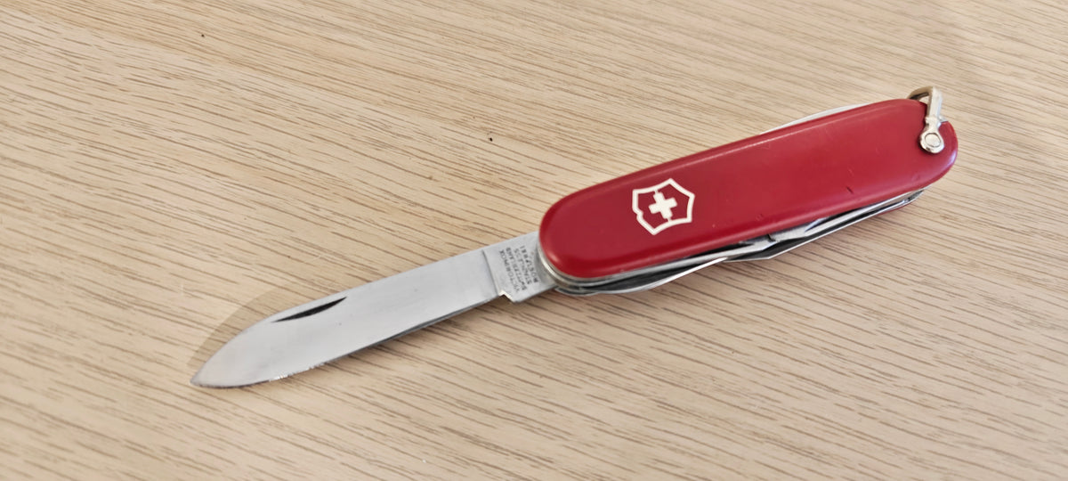 Victorinox Swiss Army Knife Climber Small 84mm Victoria 1961-1968 Bail