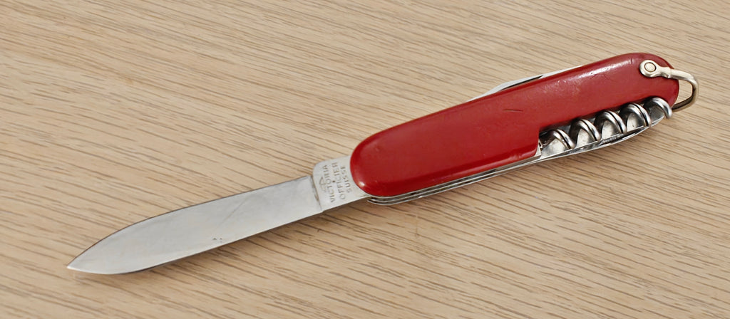 Victorinox Swiss Army Tourist Victoria 1961-1968 Bail