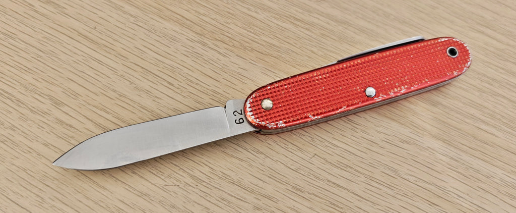 Victorinox Swiss Army Knife Soldier 1962 Elsener Victoria Red