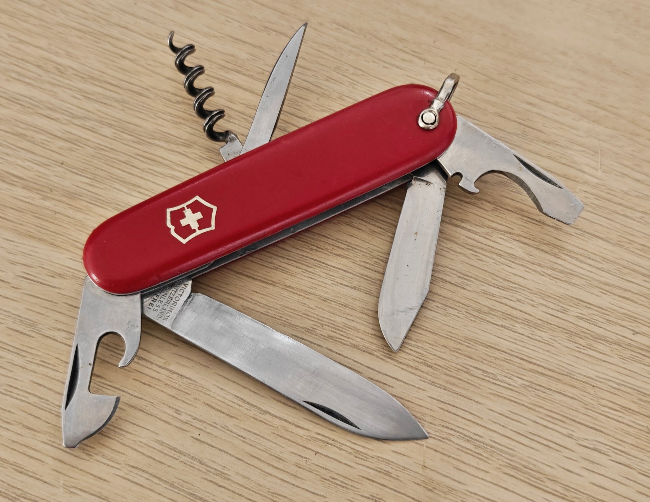 Victorinox Swiss Army Standard Victoria 1971 Bail