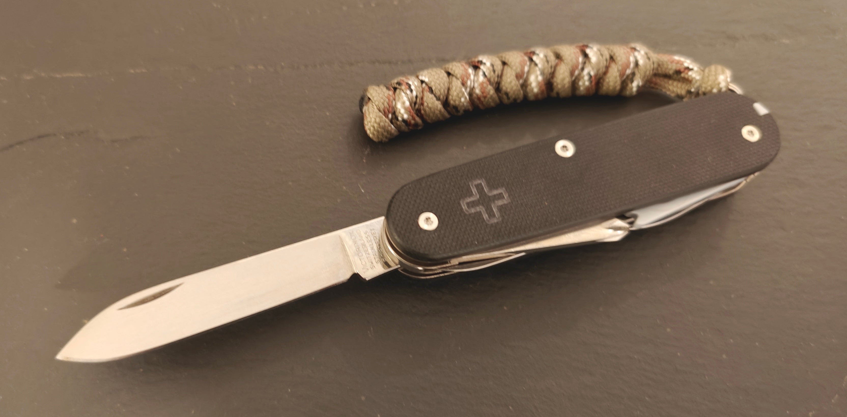 Victorinox Swiss Army Custom Yeoman G10 Scales