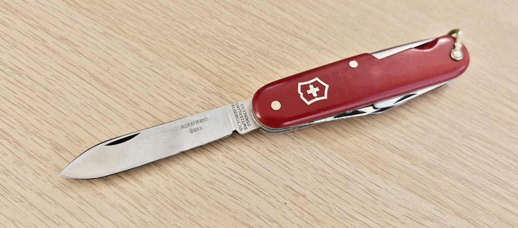 Victorinox Swiss Army Standard Model 234U 1951-1957 Victoria bail Basel