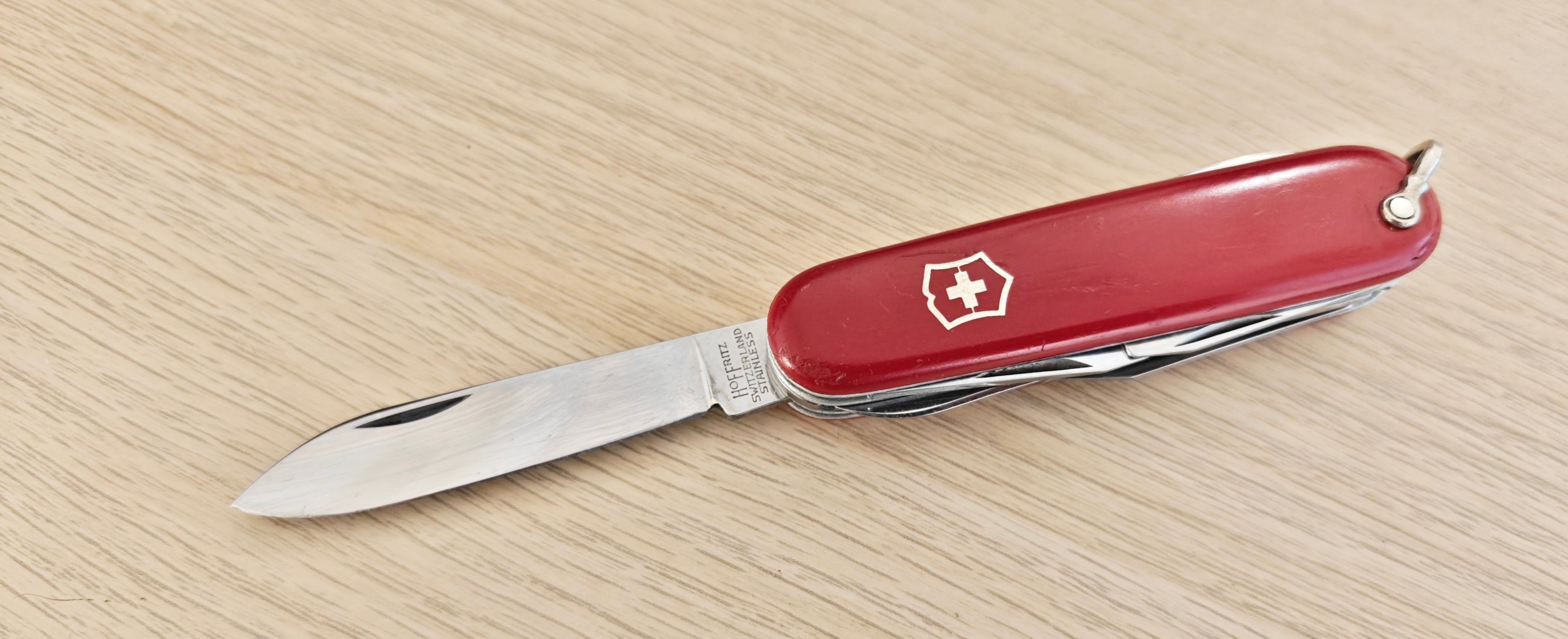 Victorinox Swiss Army Climber 235U Hoffritz Victoria 1961-68 Bail