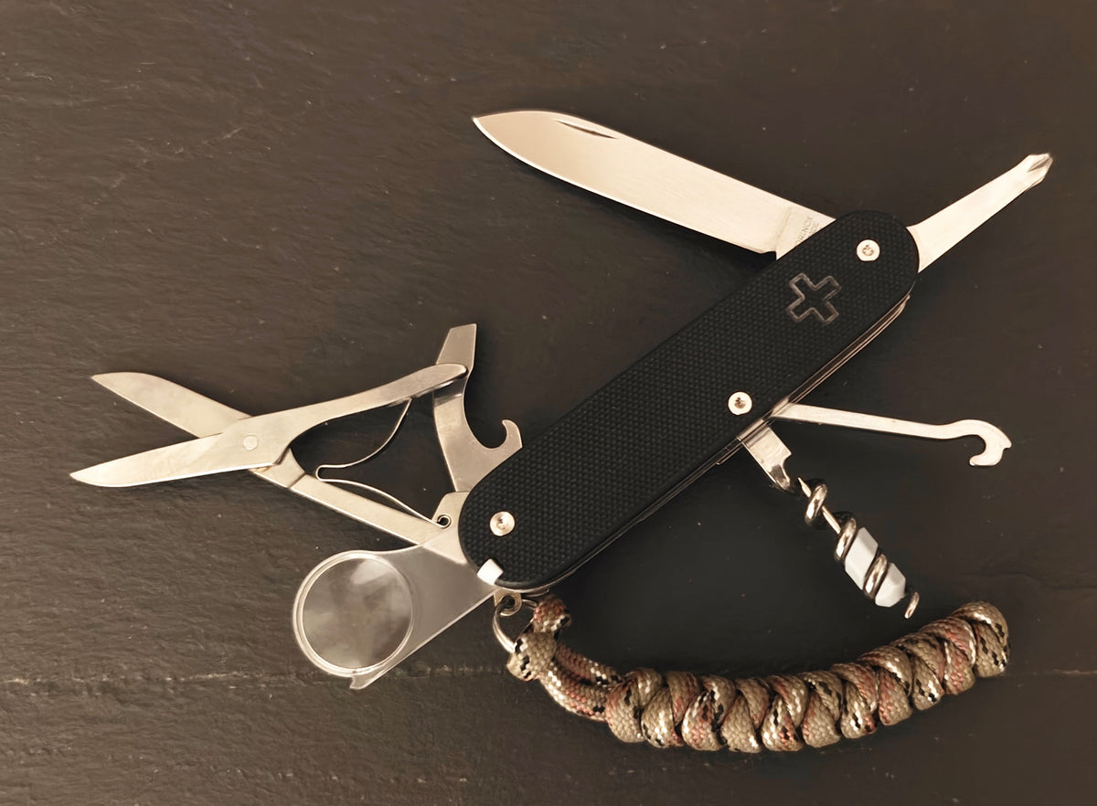 Victorinox Swiss Army Knife Custom Yeoman G10 Scales