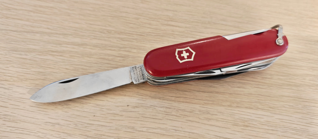 Victorinox Swiss Army Knife Champion B Victoria 1957-1961 Bail