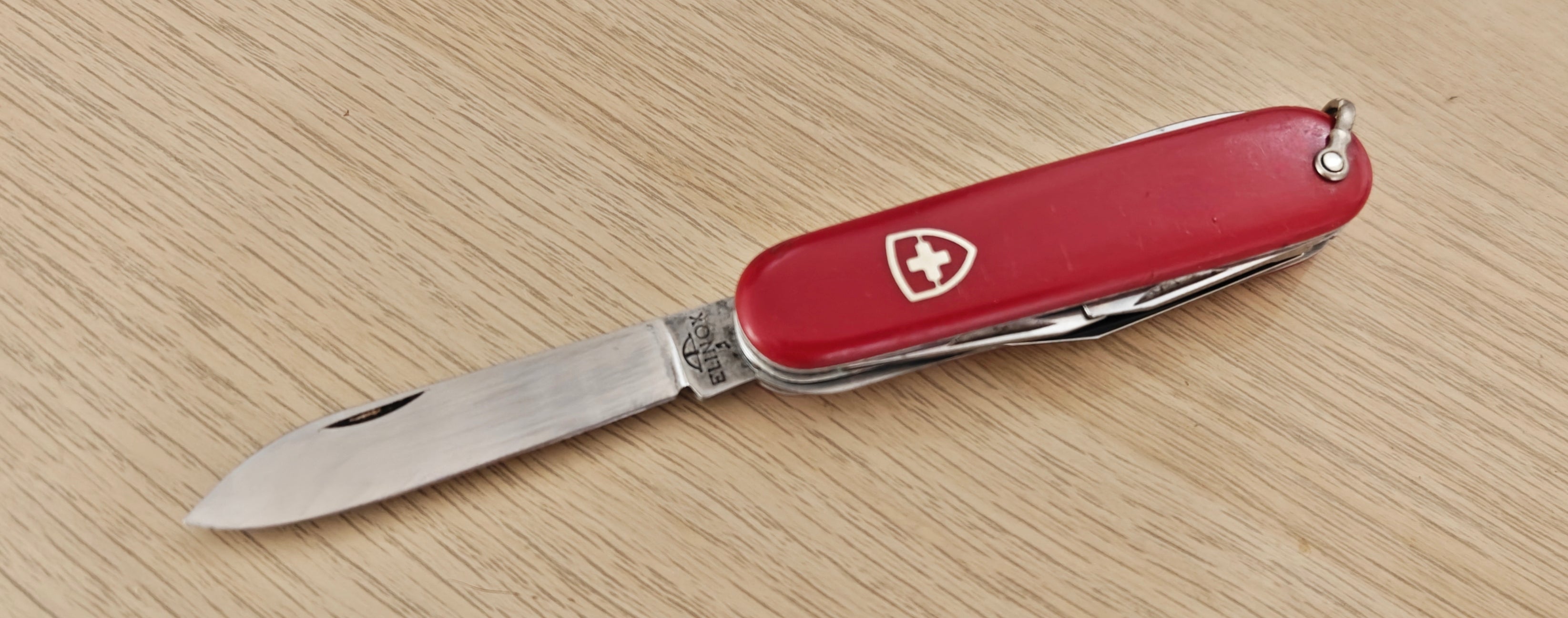 Victorinox Swiss Army Camper model 237U Elinox 1961-1965 bail
