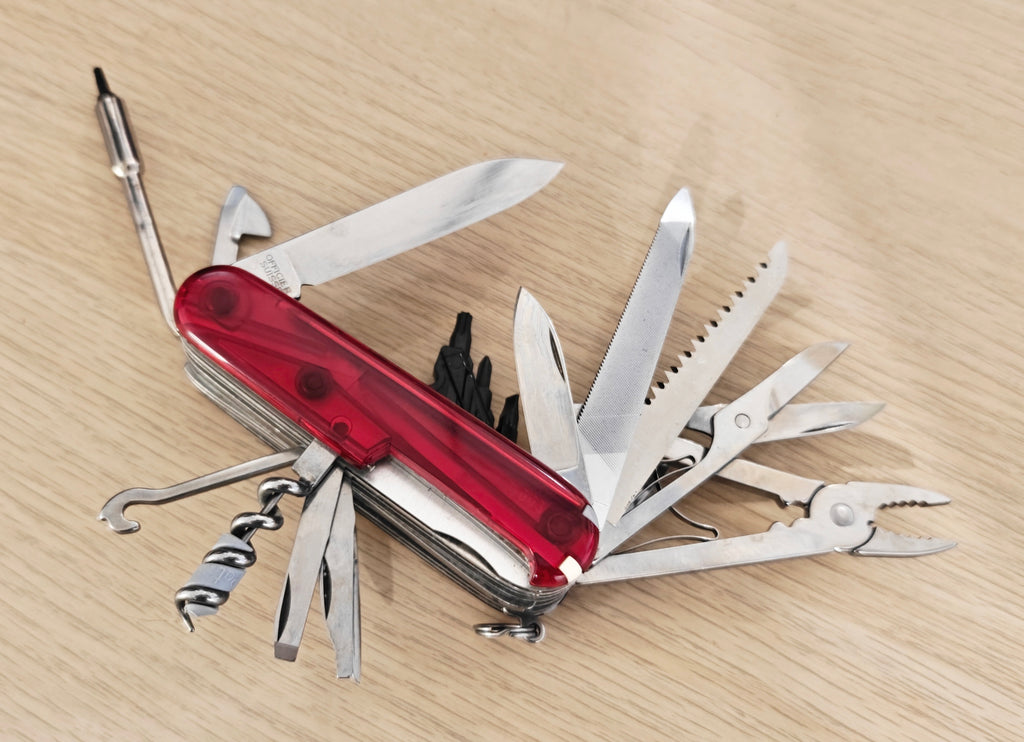 Victorinox Swiss Army Cybertool L