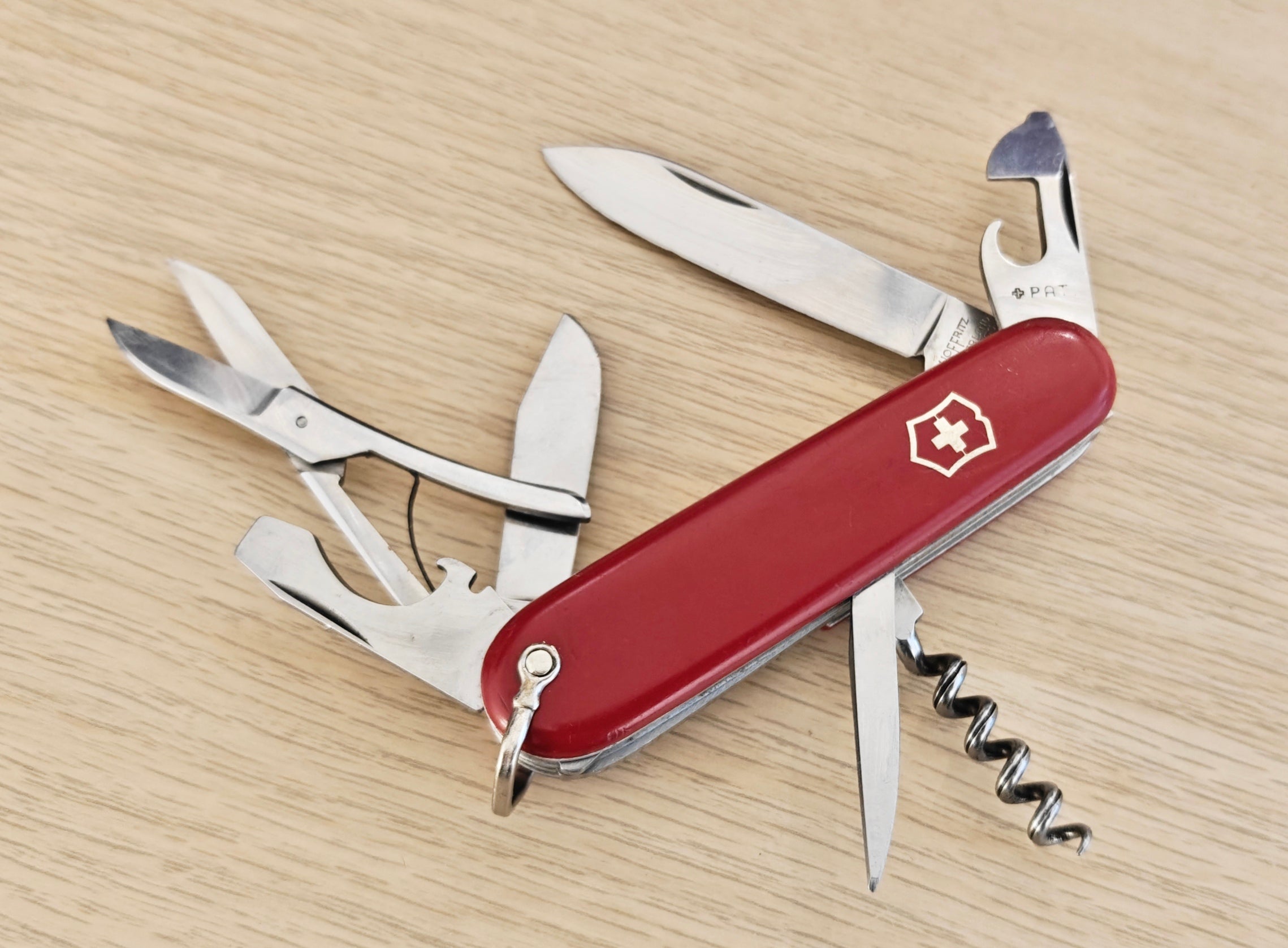 Victorinox Swiss Army Climber 235U Hoffritz Victoria 1961-68 Bail