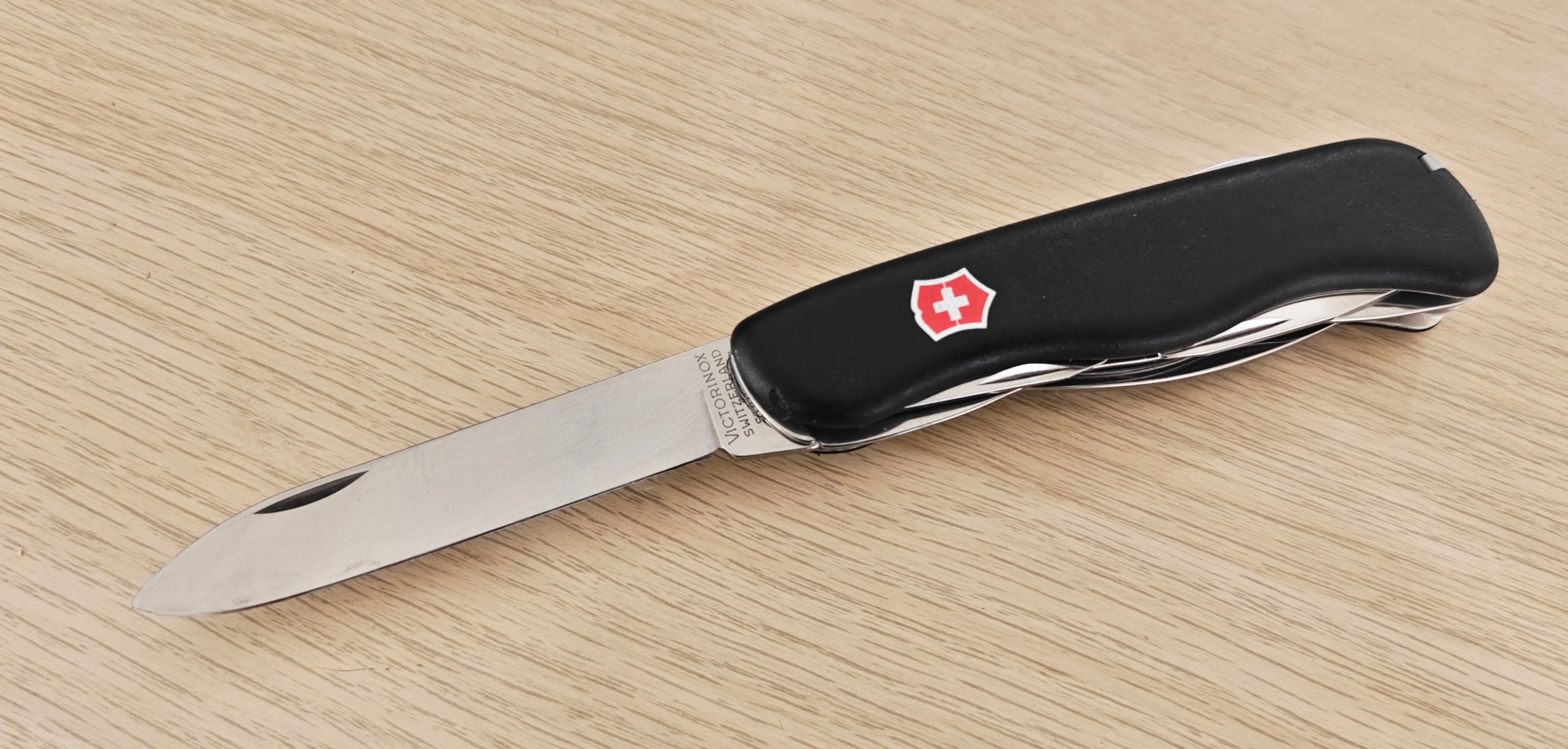 Victorinox Swiss Army Knife Fireman liner lock