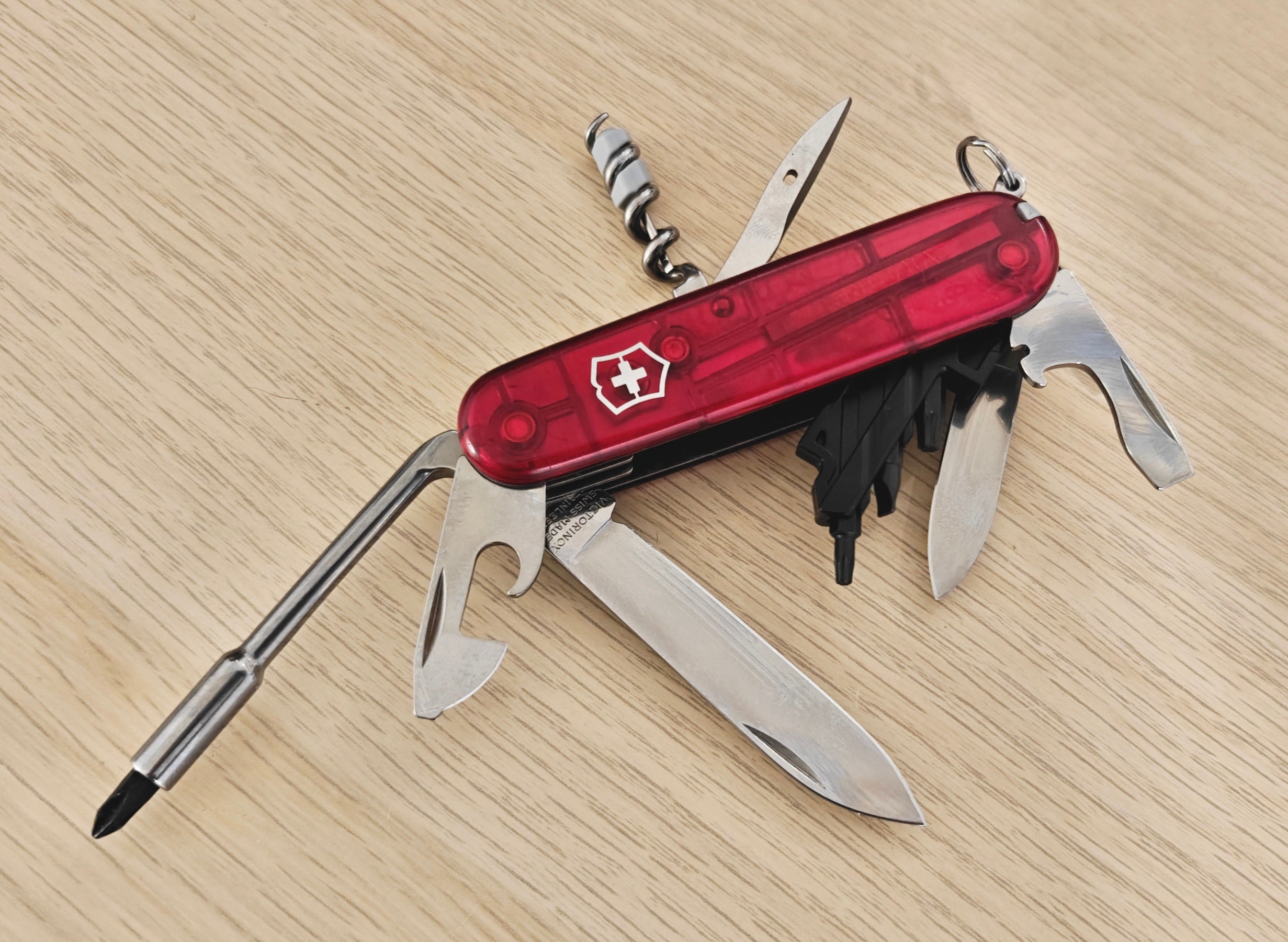 Victorinox Swiss Army Cybertool S Ruby Windows 8