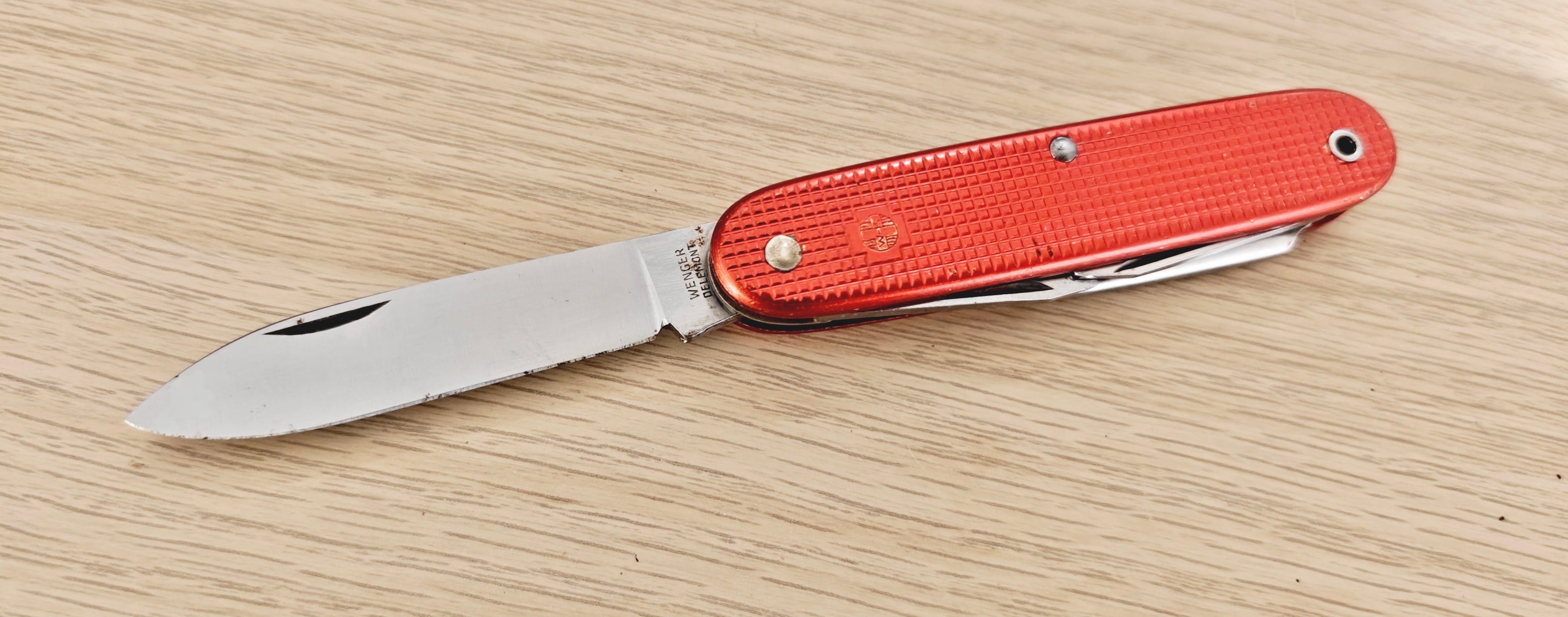 Wenger Swiss Army Soldier 1965 Red