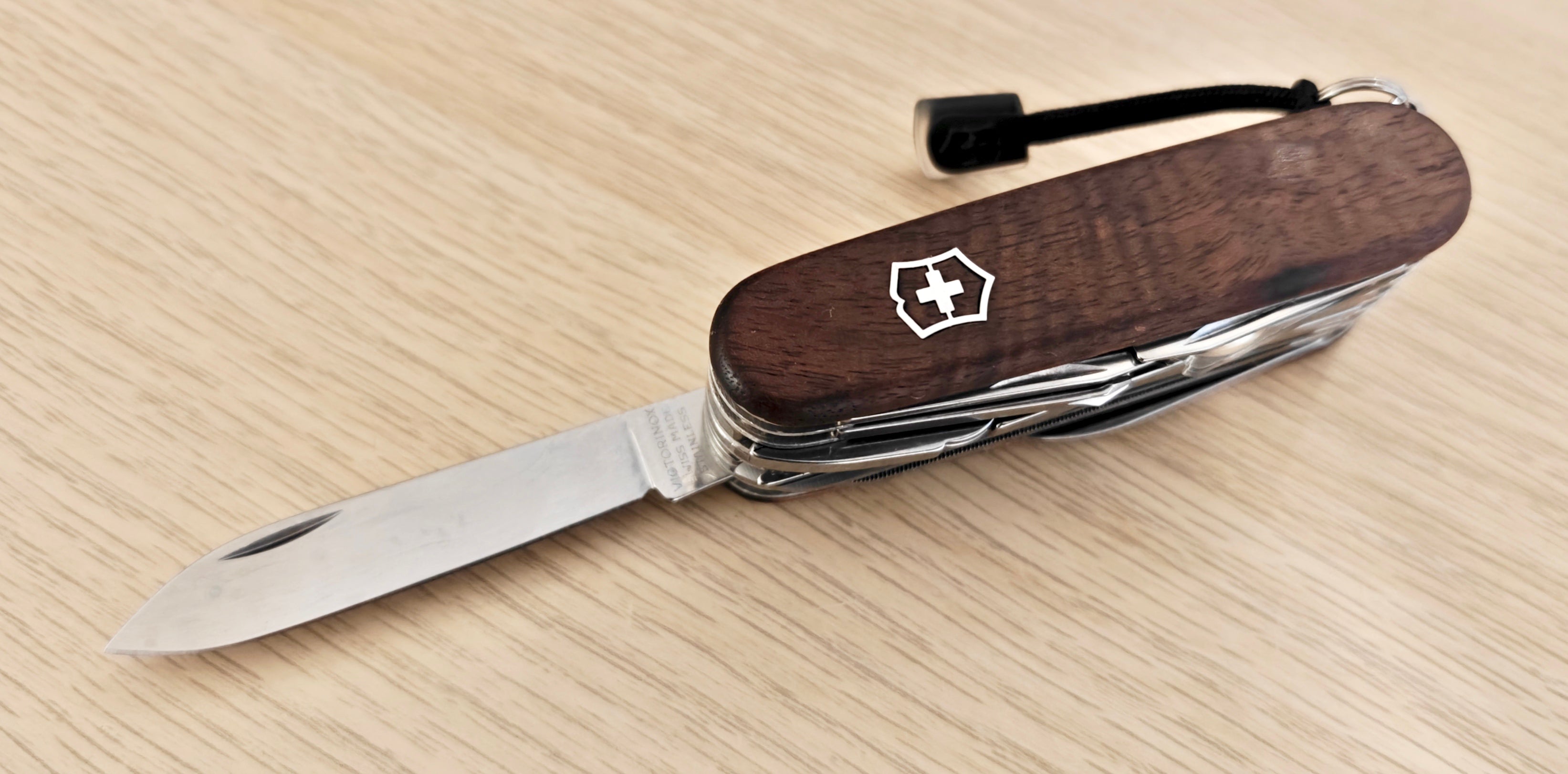 Victorinox Swiss Army Knife Swisschamp Walnut Wood
