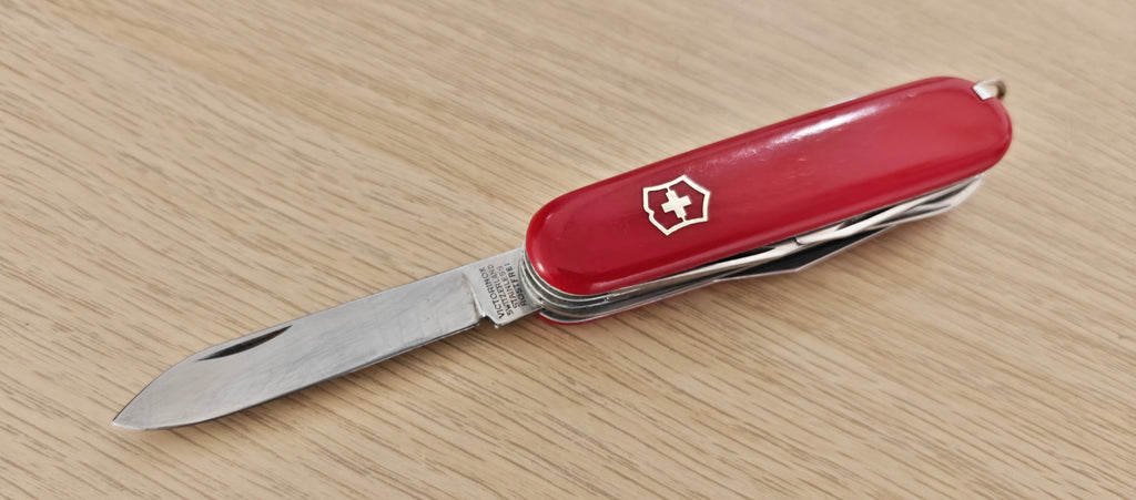 Victorinox Swiss Army Huntsman Victoria LNF 236U 1971-1973