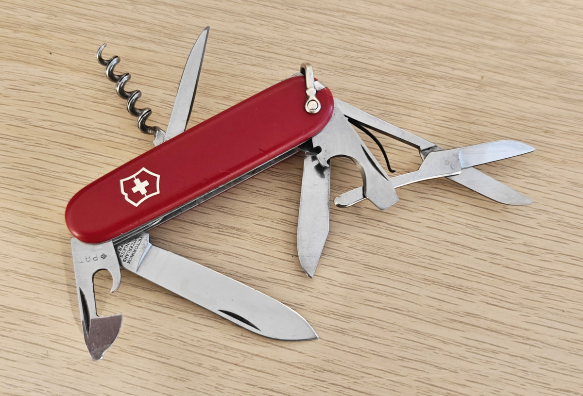 Victorinox Swiss Army Knife Climber Small 84mm Victoria 1961-1968 Bail