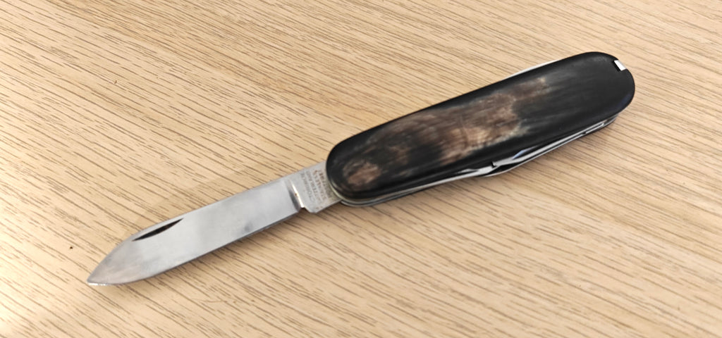 Victorinox Swiss Army Knife Tourist 84mm Horn 1976-1978
