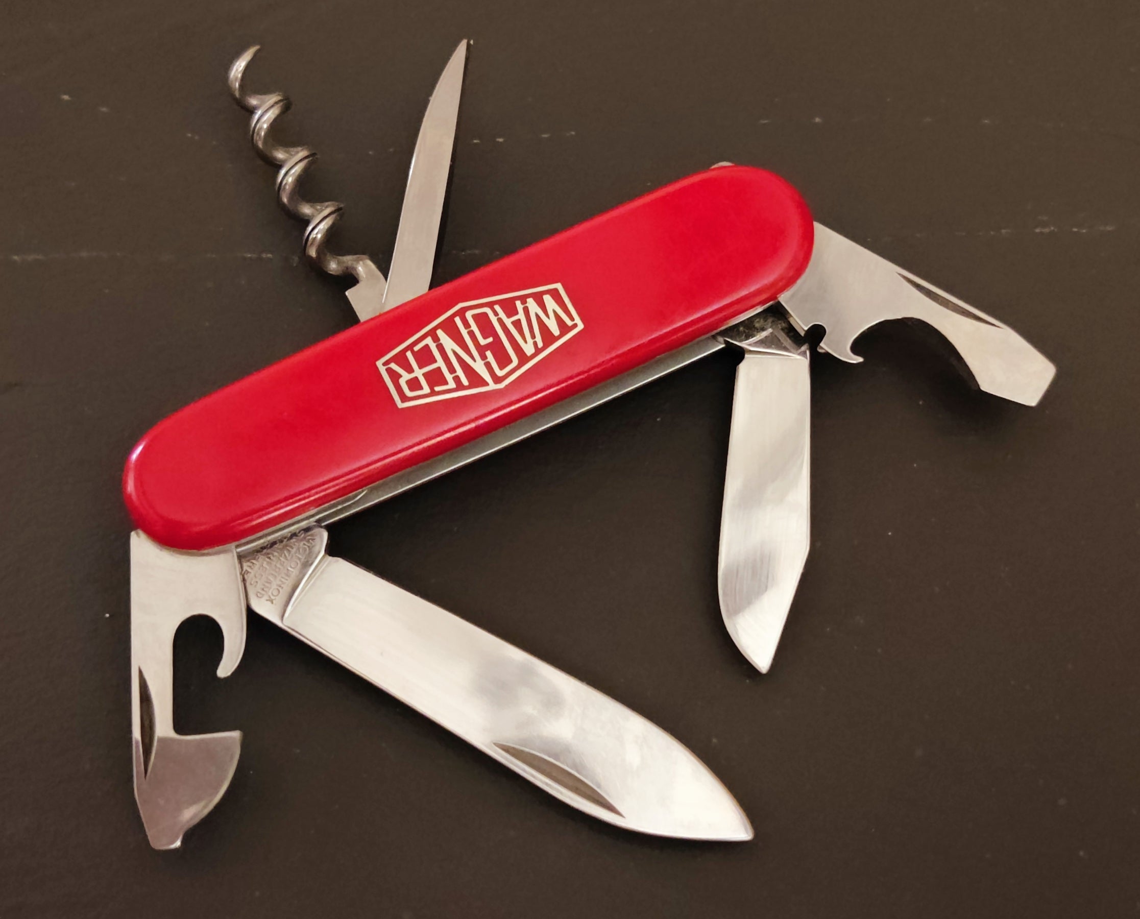 Victorinox Swiss Army Tourist Victoria WAGNER Incrustação de metal 1971-1973