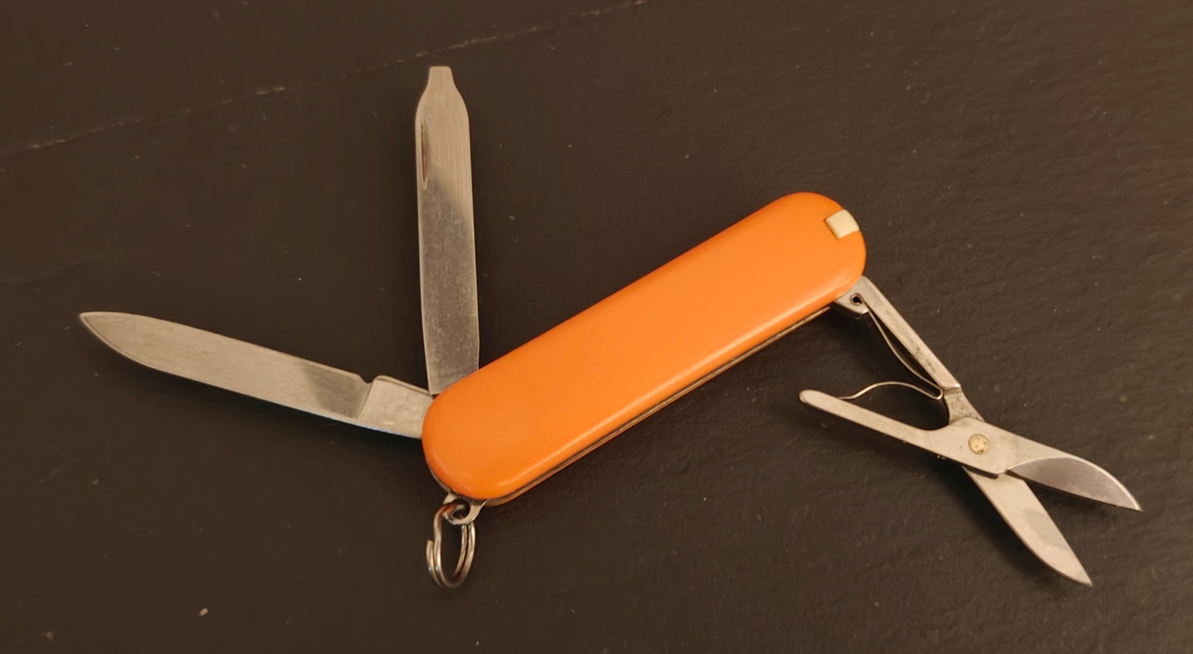 Victorinox Swiss Army Classic SD Orange